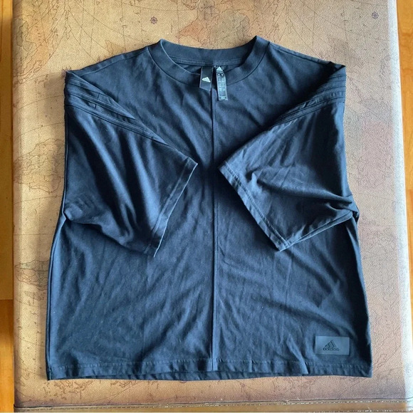 adidas Tops - ADIDAS t-shirt,  black, size medium